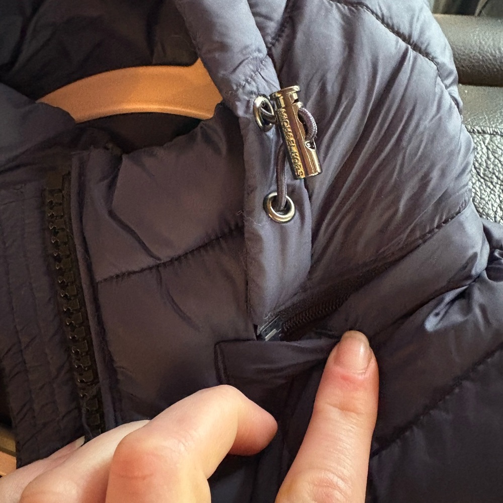 NWOT MICHAEL KORS Women's Diamond Quilted Packable Hooded Puffer Jacket sz S - Picture 6 of 6